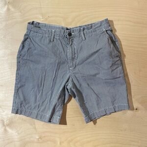 Gap Shorts size 34 (IE)